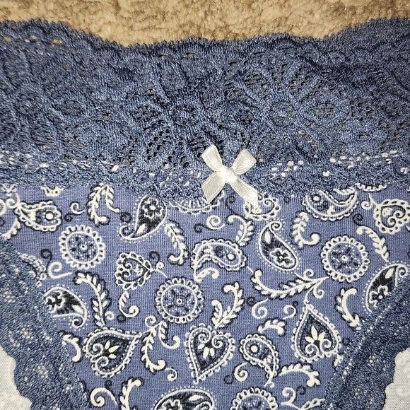 Juniors' SO Lace String Bikini Panty Size XL - Picture 5 of 5